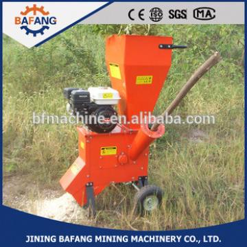 Vertical type heavy duty gasoline engine wood chipper shredder